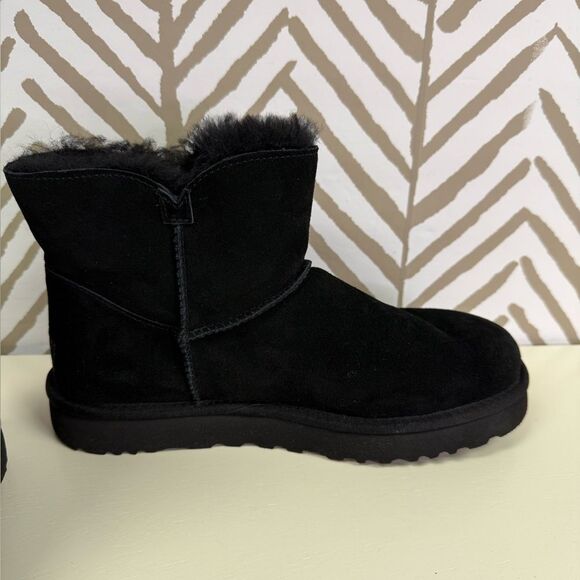 UGG Mini Bailey Fluff Buckle Ankle Boots Size 9 - Picture 3 of 7